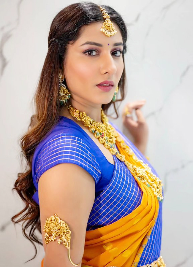 Vishnu-Priya-new-movies.jpg 10