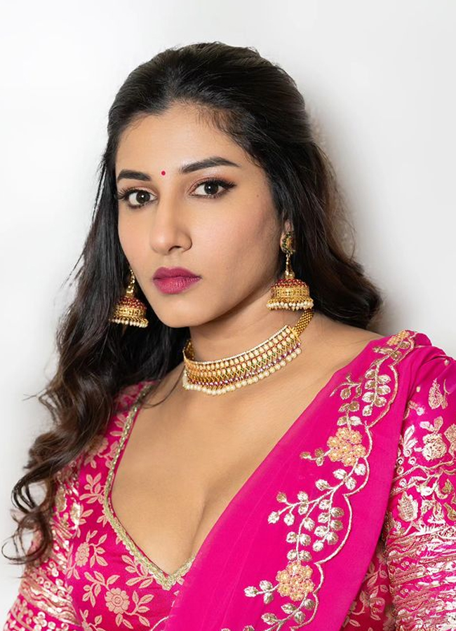 Vishnu-Priya.jpg 2