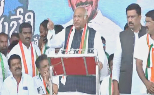 kharge.jpg