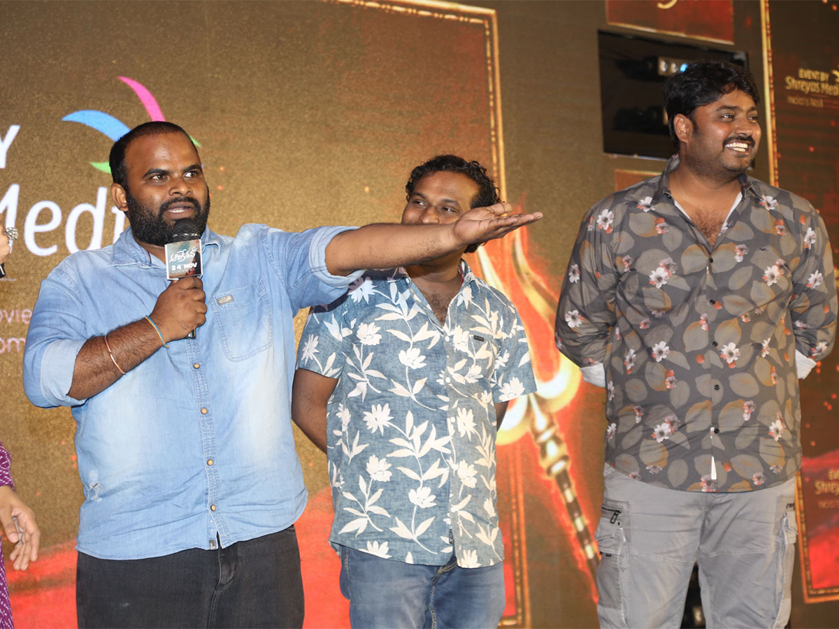 Panja_20Vaisshnav_20Tej_20Aadikeshava_20Movie_20Pre_20Release_20Event_20Pics-14.jpg 14