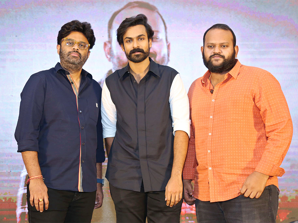 Panja_20Vaisshnav_20Tej_20Aadikeshava_20Movie_20Pre_20Release_20Event_20Pics-20.jpg 19