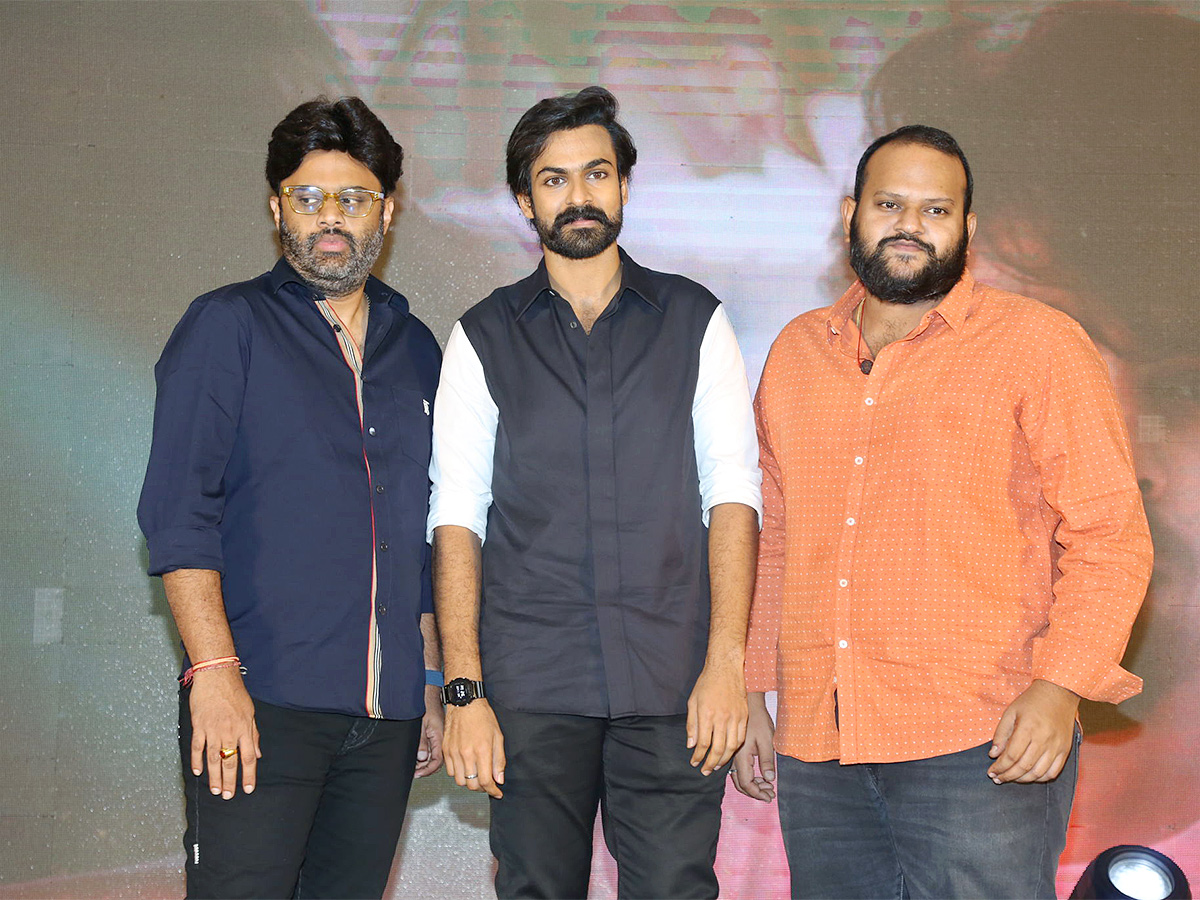 Panja_20Vaisshnav_20Tej_20Aadikeshava_20Movie_20Pre_20Release_20Event_20Pics-4.jpg 4