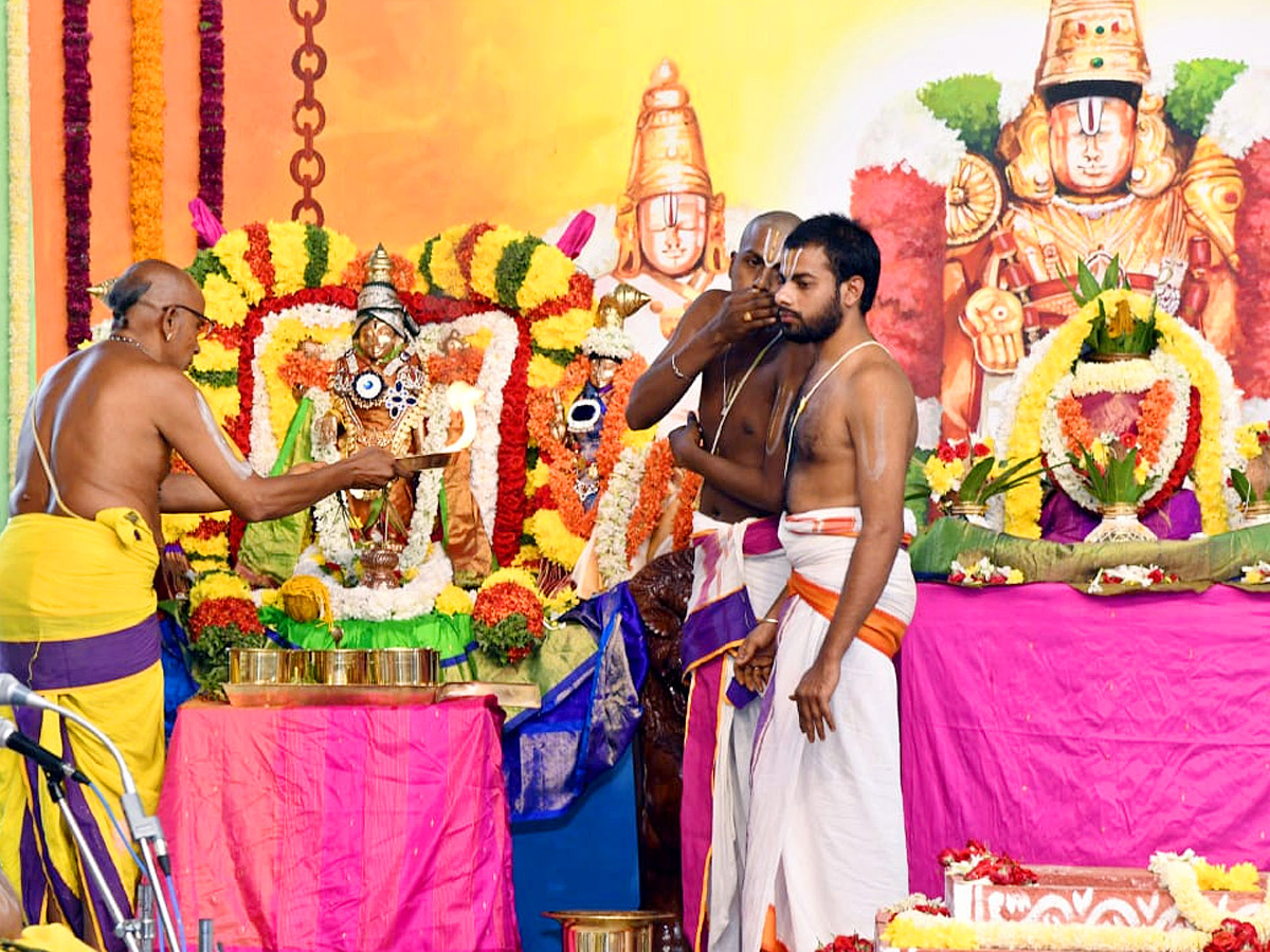 Sri_20Srinivasa_20Divyanugrah_20Homam_20PHotos_12.jpg 12
