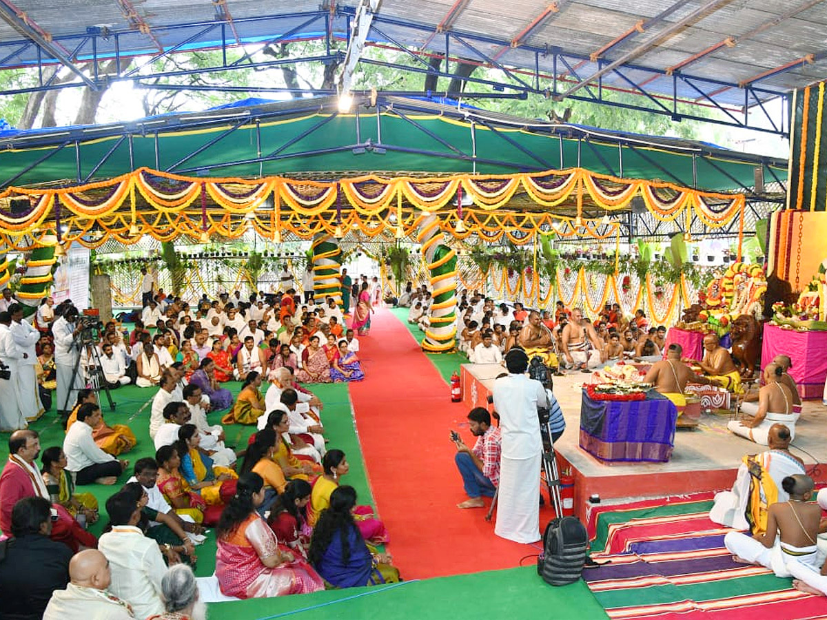 Sri_20Srinivasa_20Divyanugrah_20Homam_20PHotos_22.jpg 22