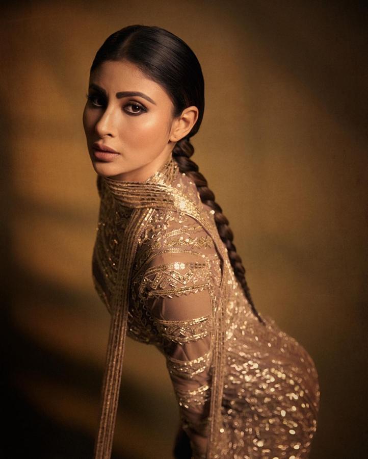 Mouni-roy-photos.jpg 4