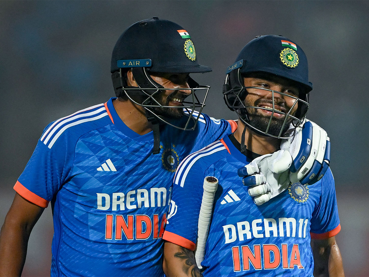 Twenty20_20international_20cricket_20match_20between_20India_20and_20Australia_20-16.jpg 15