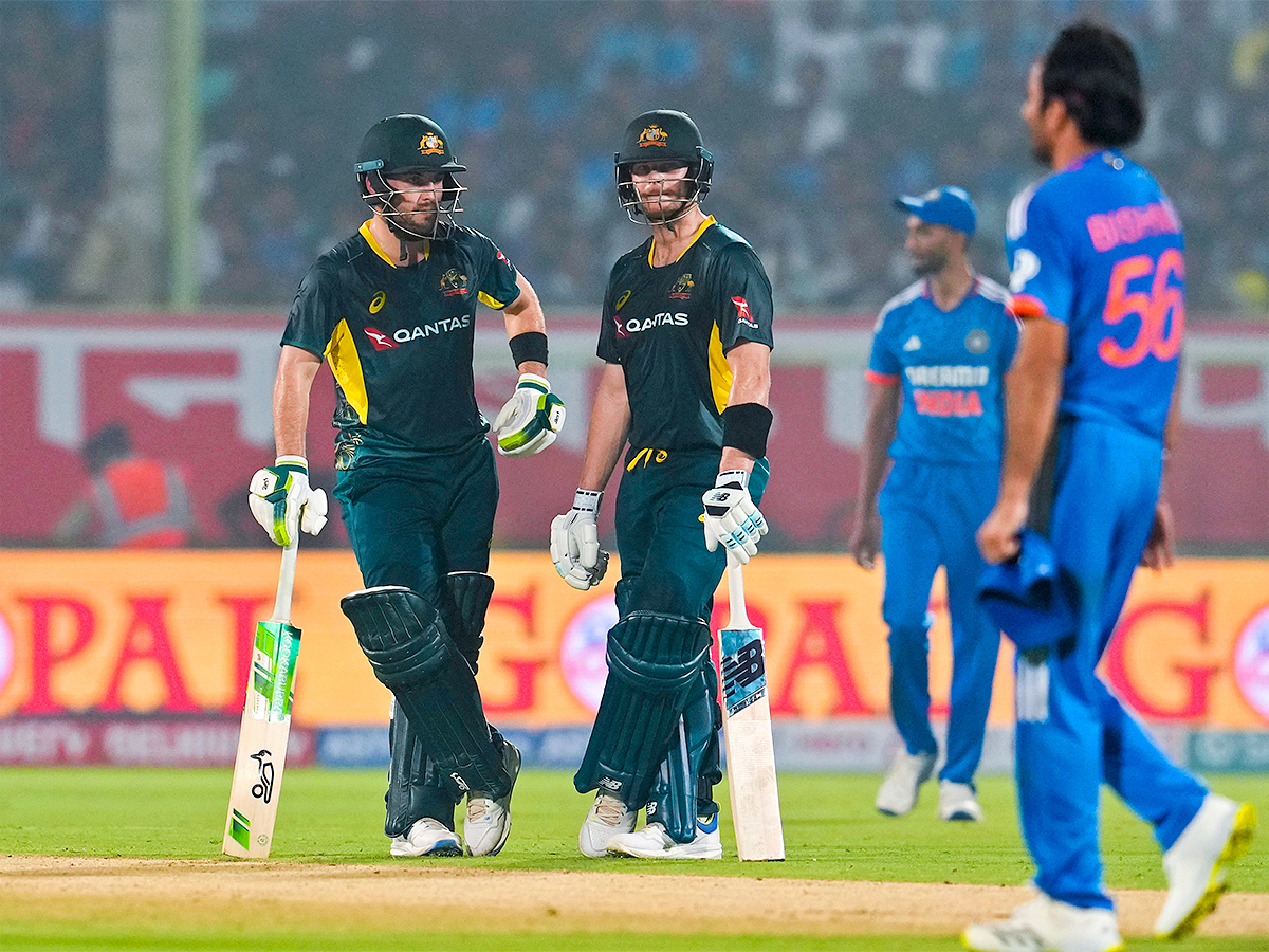 Twenty20_20international_20cricket_20match_20between_20India_20and_20Australia_20-36.jpg 31