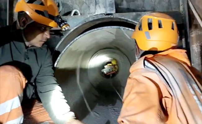 uttarakhand-tunnel-collapse.jpg