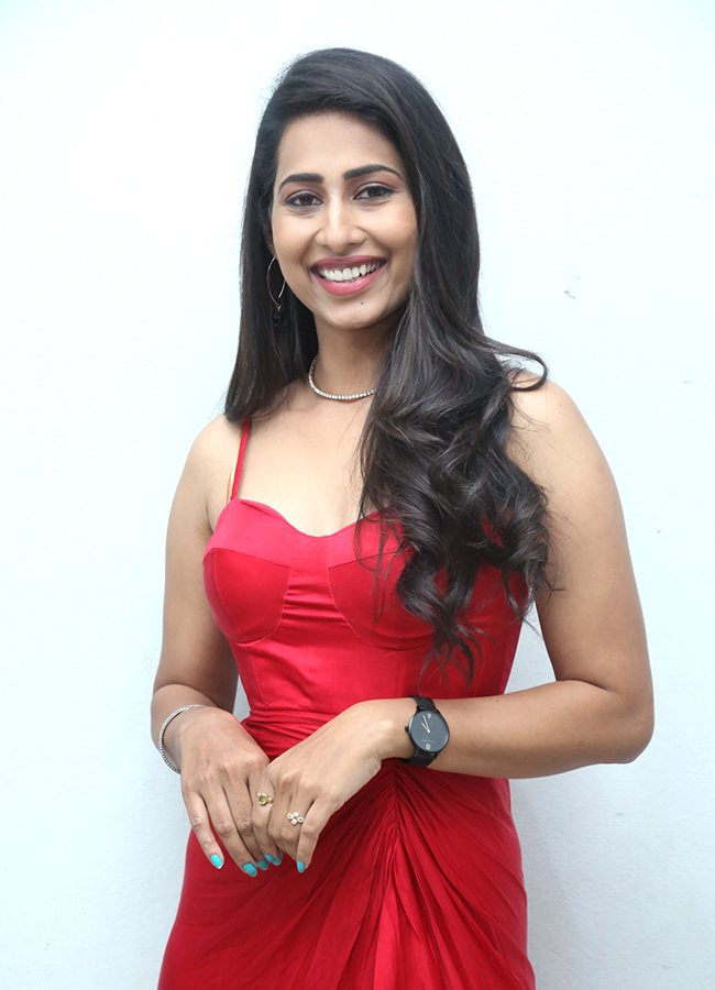 Actress_20Priya_20Hegde_20_E2_80_8BHot_20pics13.jpg 11