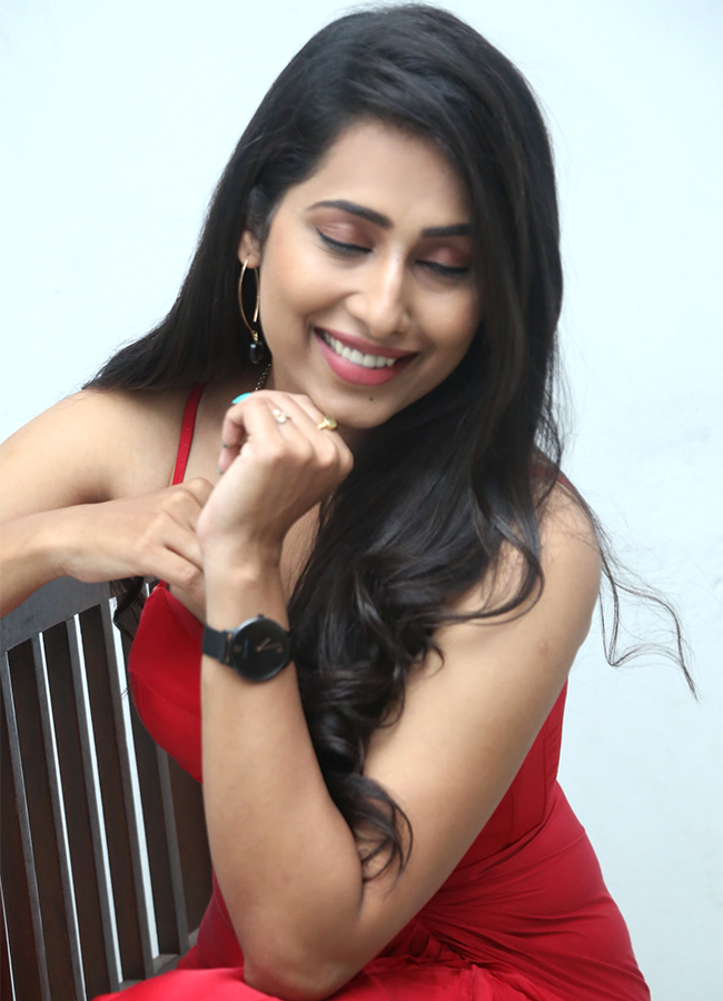 Actress_20Priya_20Hegde_20_E2_80_8BHot_20pics15.jpg 13