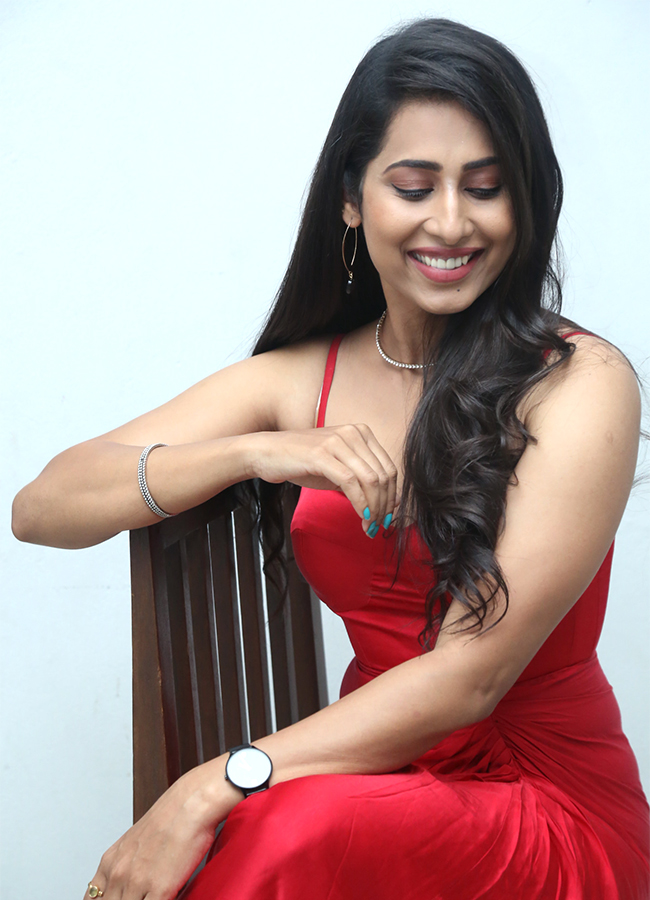 Actress_20Priya_20Hegde_20_E2_80_8BHot_20pics21.jpg 19