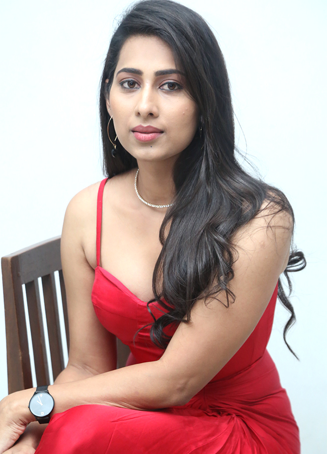 Actress_20Priya_20Hegde_20_E2_80_8BHot_20pics27.jpg 24