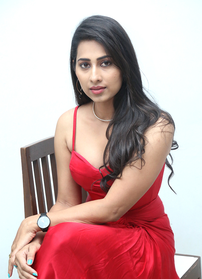 Actress_20Priya_20Hegde_20_E2_80_8BHot_20pics3.jpg 3