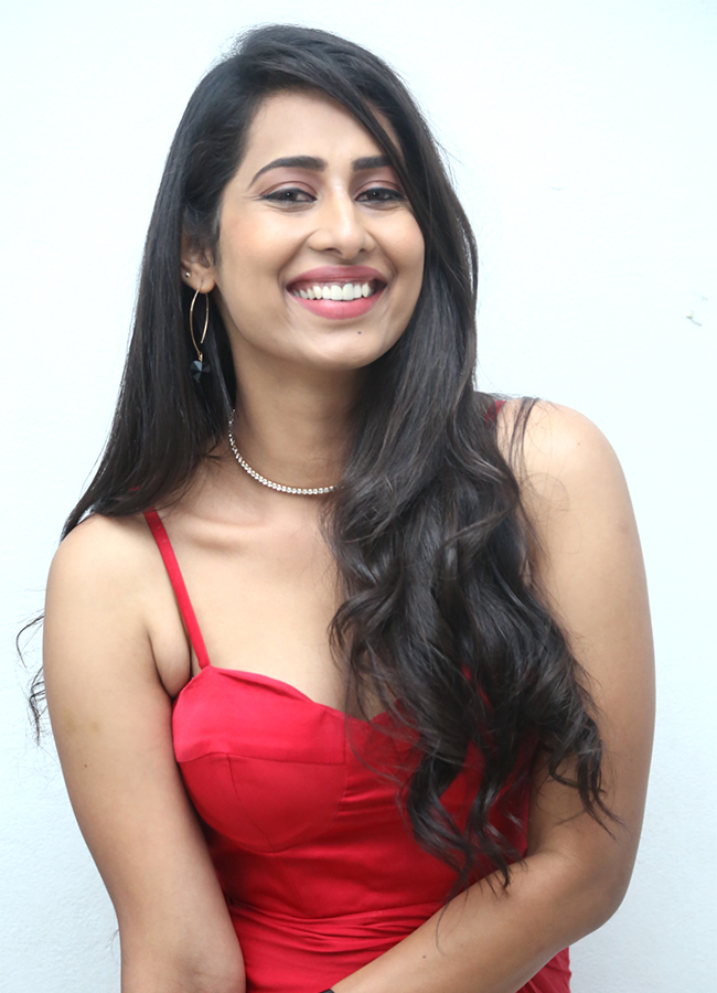 Actress_20Priya_20Hegde_20_E2_80_8BHot_20pics31.jpg 28