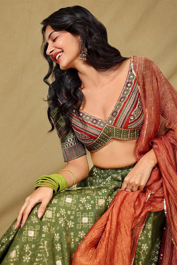 Actress_20Pragati_20Srivastava_20Photo_20Stills_4.jpg 5
