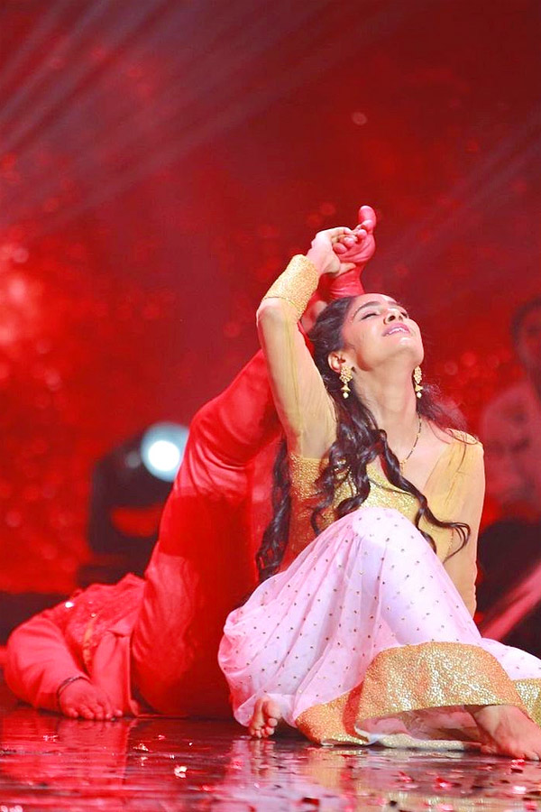 Tejaswini_20Gowda_20Beautiful_20PHotos_3.jpg 4