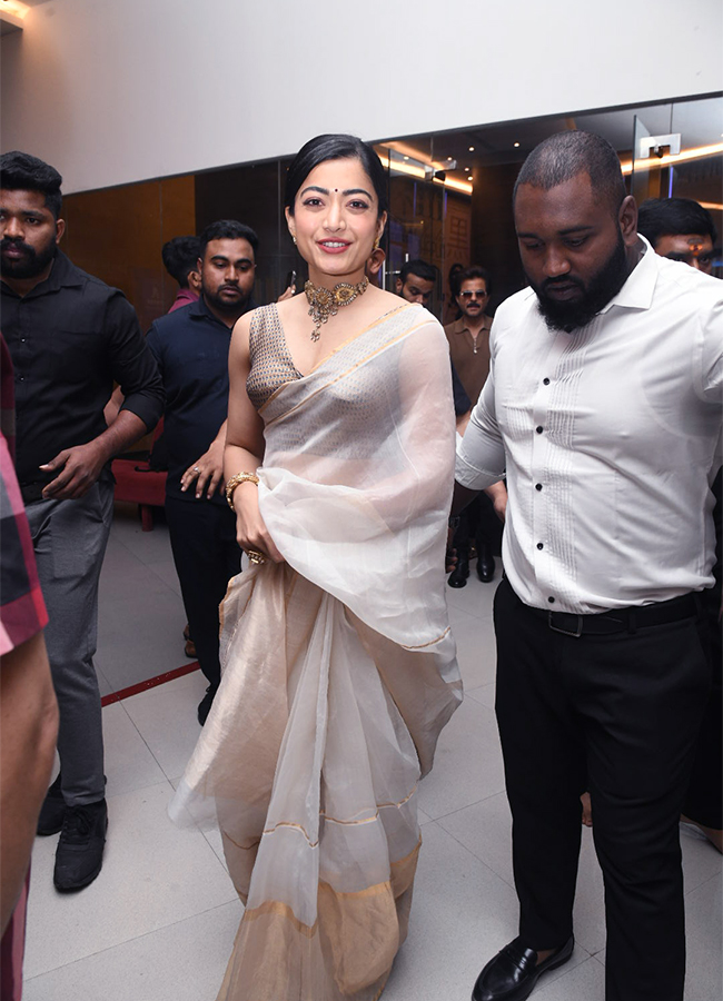 Animal_20Movie_20Pre_20Release_20Event_20-14.jpg 14