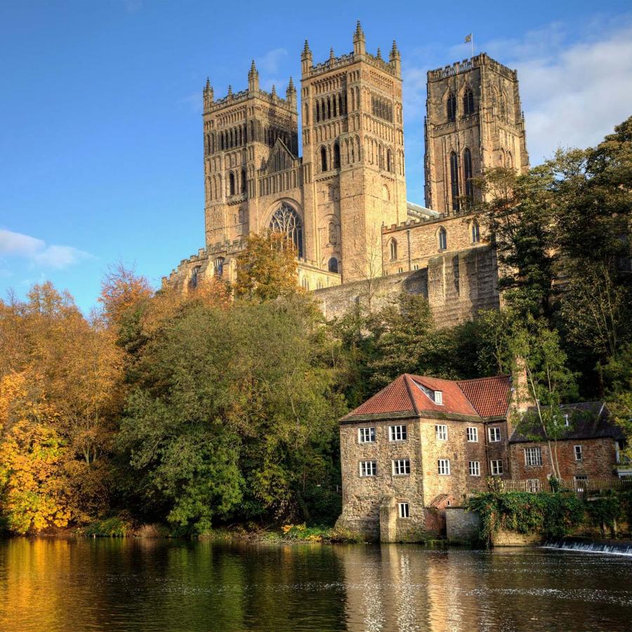 Durham-Cathedral-United-Kingdom.jpg 13