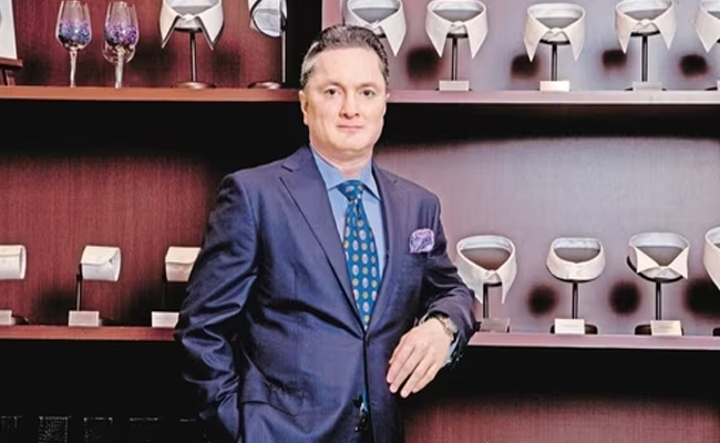 Gautam_20Singhania.jpg