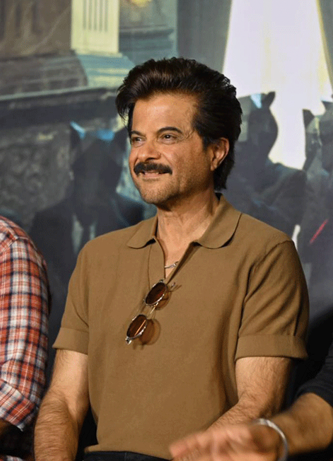 anil-kapoor.jpg 9
