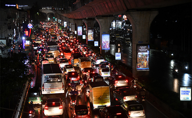 heavy-traffic-hyderabad.jpg