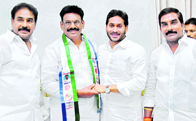 Chalamareddy_2C_20YSRCP_2C.jpg