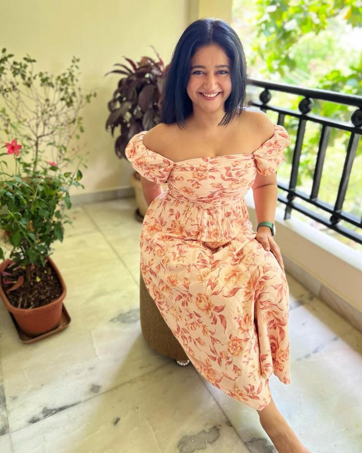Poonam-Bajwa-photos.jpg 4