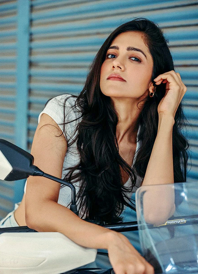 Simran_20Choudhary_20Latest_20photos-24.jpg 24