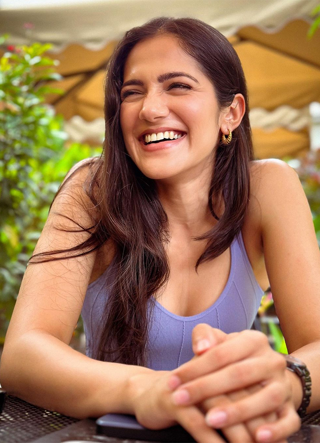 Simran_20Choudhary_20Latest_20photos-7.jpg 7