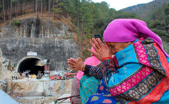 UttarakhandTunnelRescuesuccess.jpg