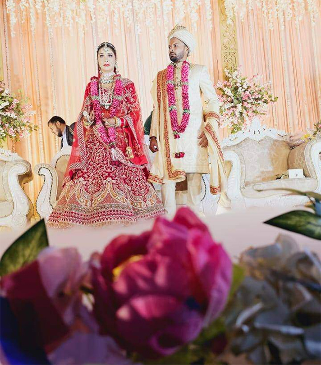 Indian_20Cricketer_20Mukesh_20Kumar_20Wedding_20Pics-10.jpg 9