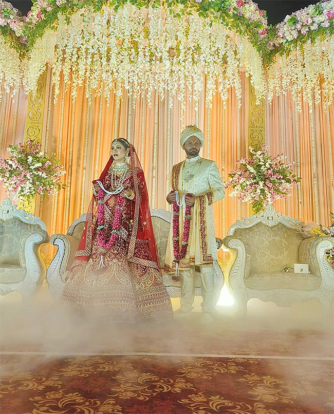 Indian_20Cricketer_20Mukesh_20Kumar_20Wedding_20Pics-4.jpg 4