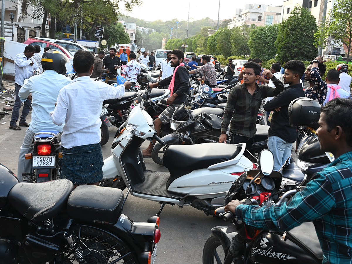 wine_20shop_20closed_20at_20Telangana_20Assembly_20Elections-2.jpg 2