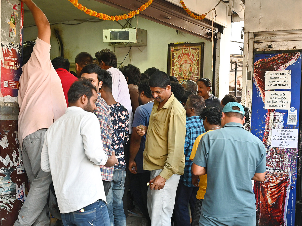 wine_20shop_20closed_20at_20Telangana_20Assembly_20Elections-7.jpg 7