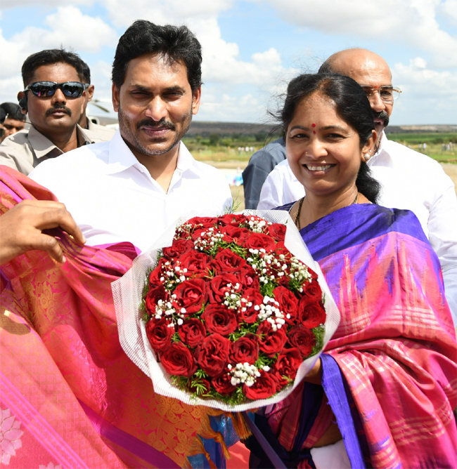 cm_20jagan_20avuku_20second_20tunnel_20inauguration_20program-29.jpg 22