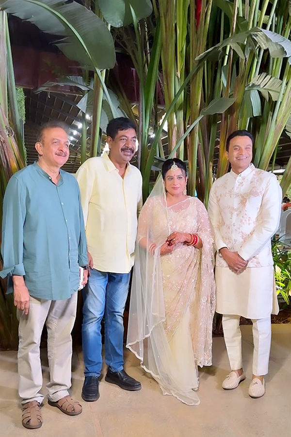 Actress_20Pooja_20Gandhi_20Gets_20Married_20To_20Vijay_20Ghorpade_20PHotos_11.jpg 12