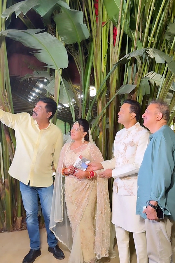 Actress_20Pooja_20Gandhi_20Gets_20Married_20To_20Vijay_20Ghorpade_20PHotos_12.jpg 13
