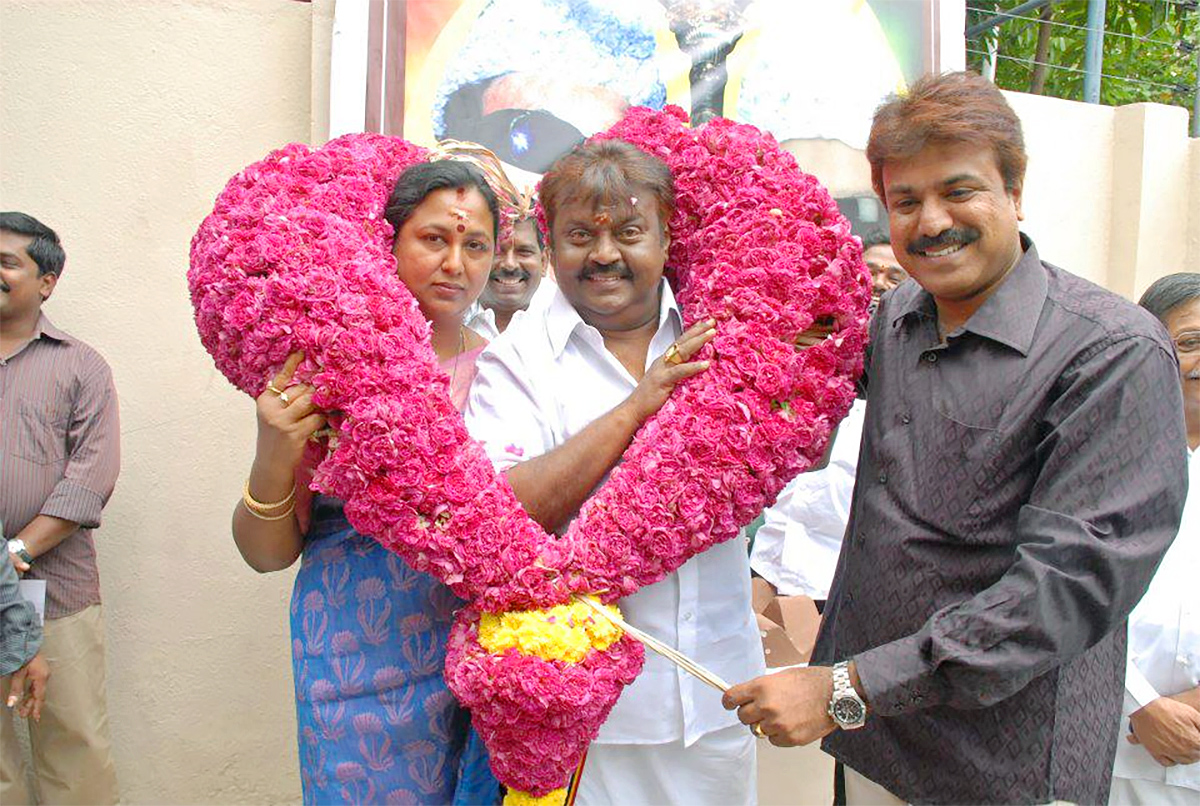 Captain_20Vijayakanth_20Rare_20Photos-35.jpg 34