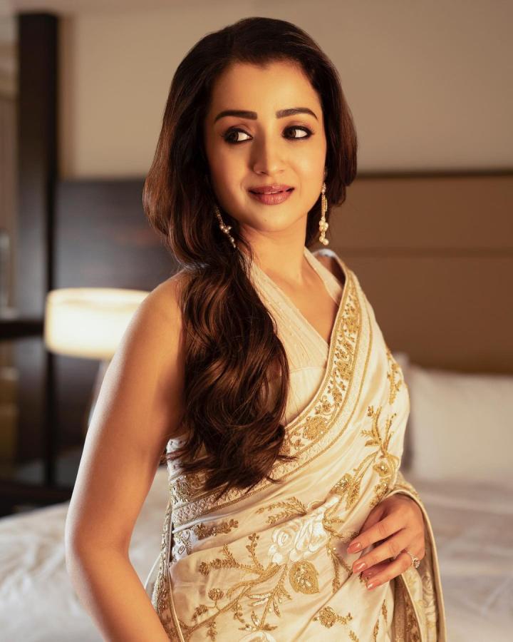 Trisha-photos.jpg 7