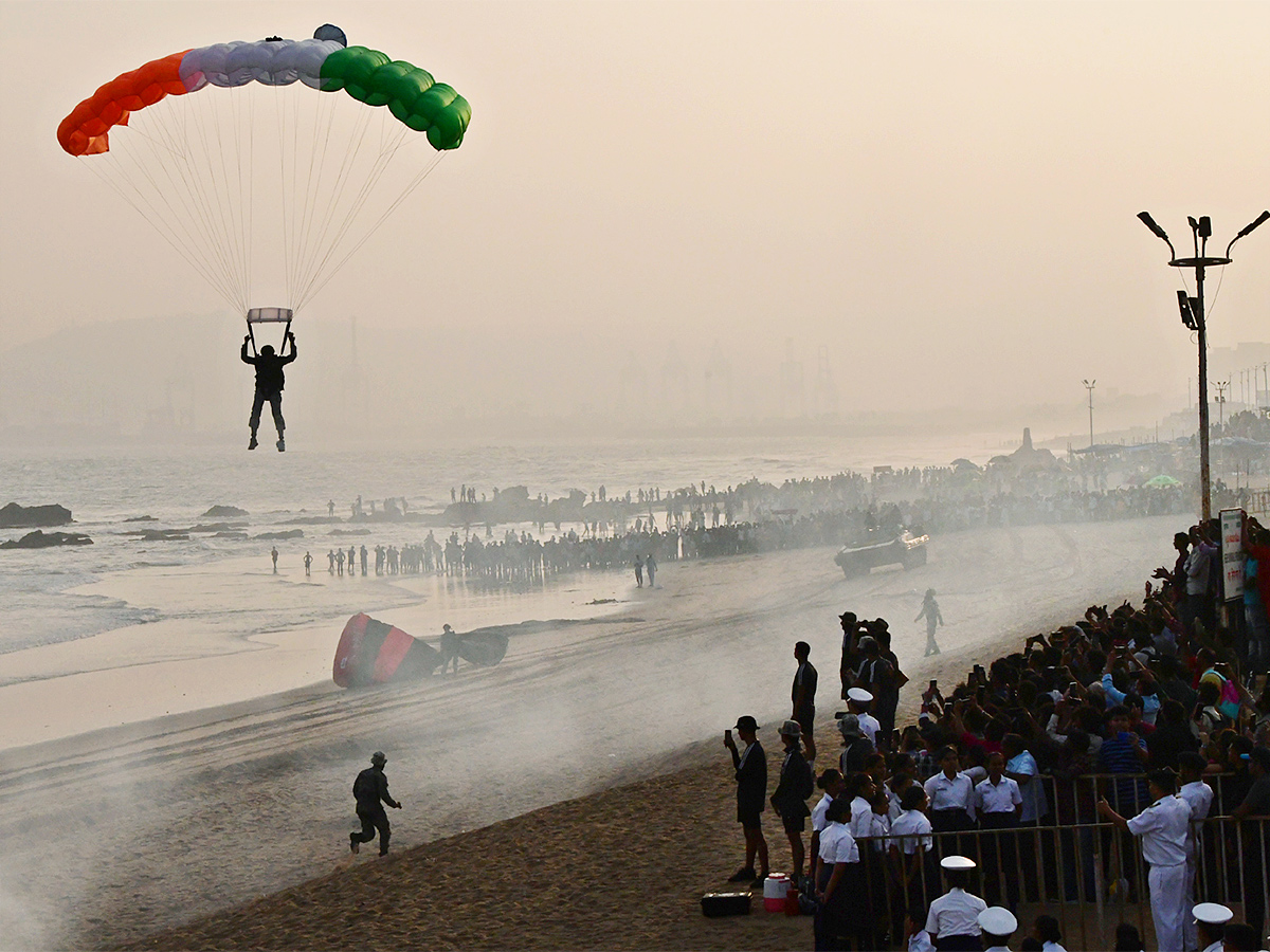 navy_20day_20celebration_20in_20visakhapatnam_20photos-19.jpg 18