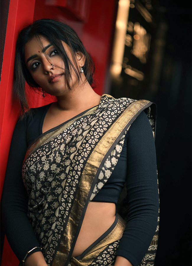 Actress_20Eesha_20Rebba_20Latest_20Photos-4.jpg 4