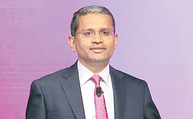 GOPINATHAN.jpg
