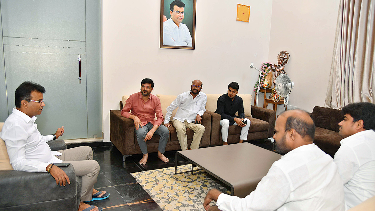 Telangana_20political_20leaders_20photos-11.jpg 10