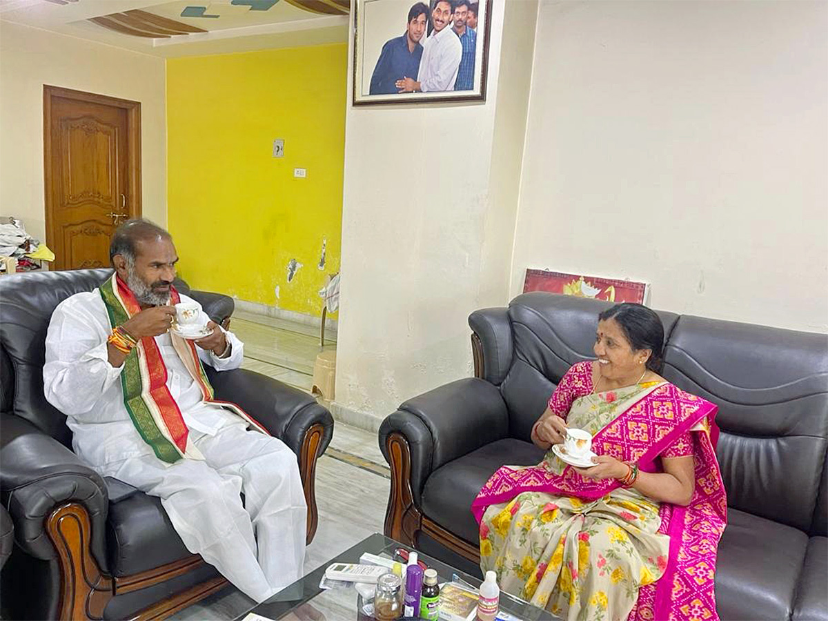 Telangana_20political_20leaders_20photos-15.jpg 14