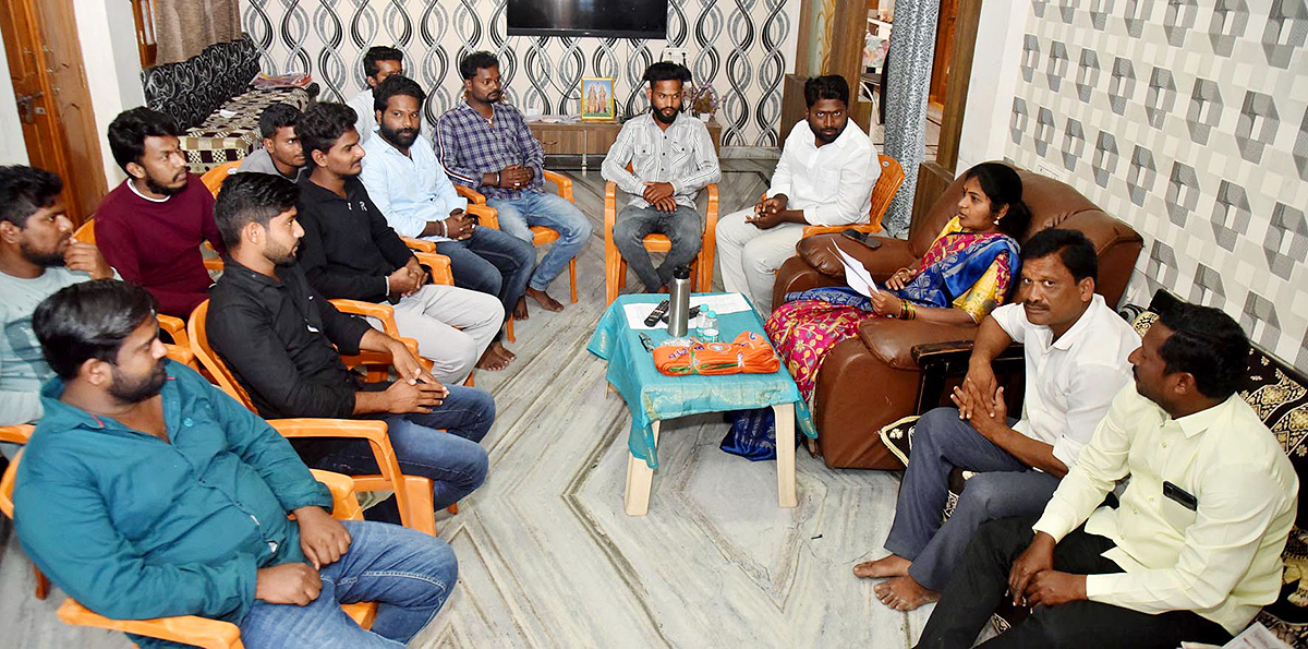 Telangana_20political_20leaders_20photos-17.jpg 16