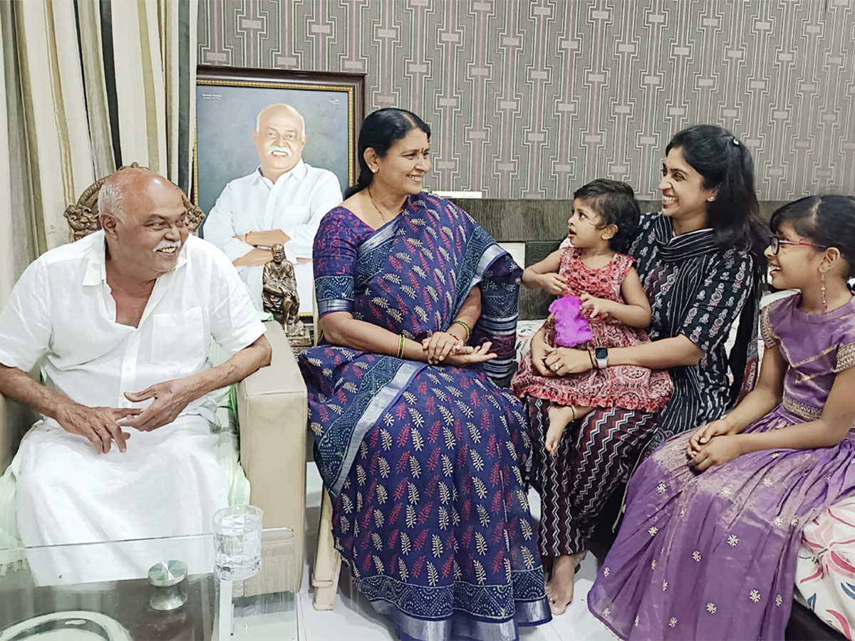 Telangana_20political_20leaders_20photos-27.jpg 25