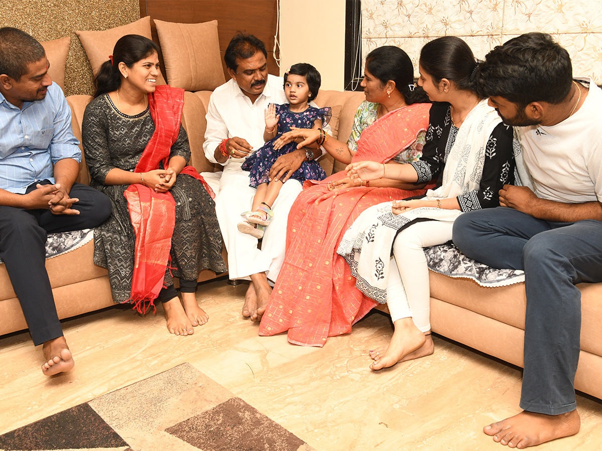 Telangana_20political_20leaders_20photos-37.jpg 34