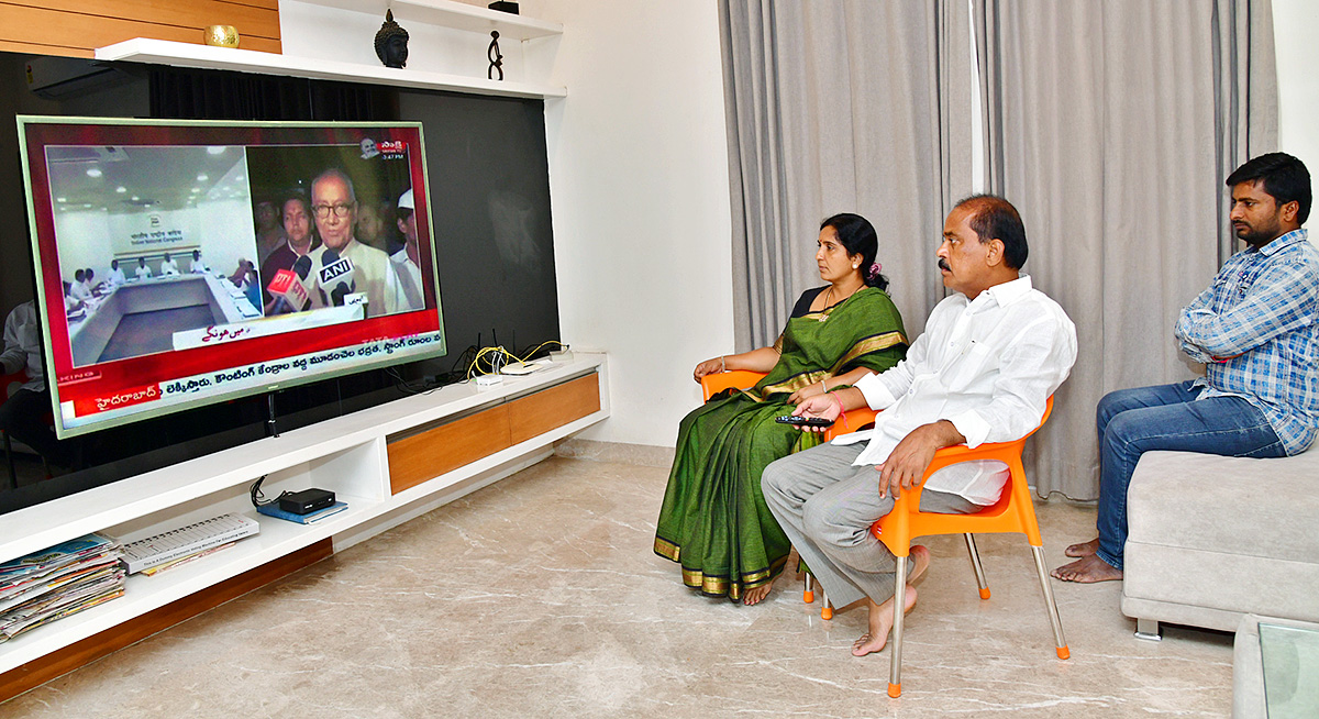 Telangana_20political_20leaders_20photos-8.jpg 7