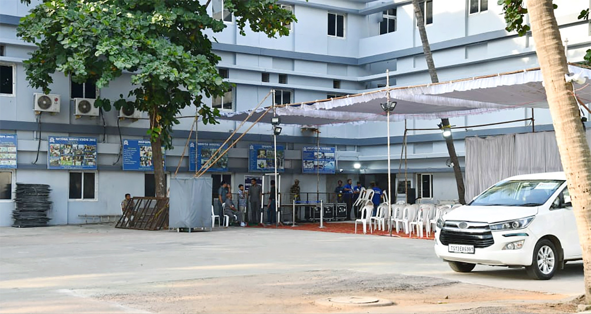 Telangana_20Assembly_20Election_20Counting_20Photo_20Gallery-13.jpg 13