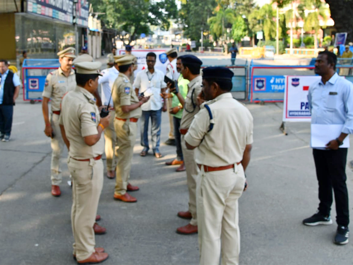 Telangana_20Assembly_20Election_20Counting_20Photo_20Gallery-7.jpg 7